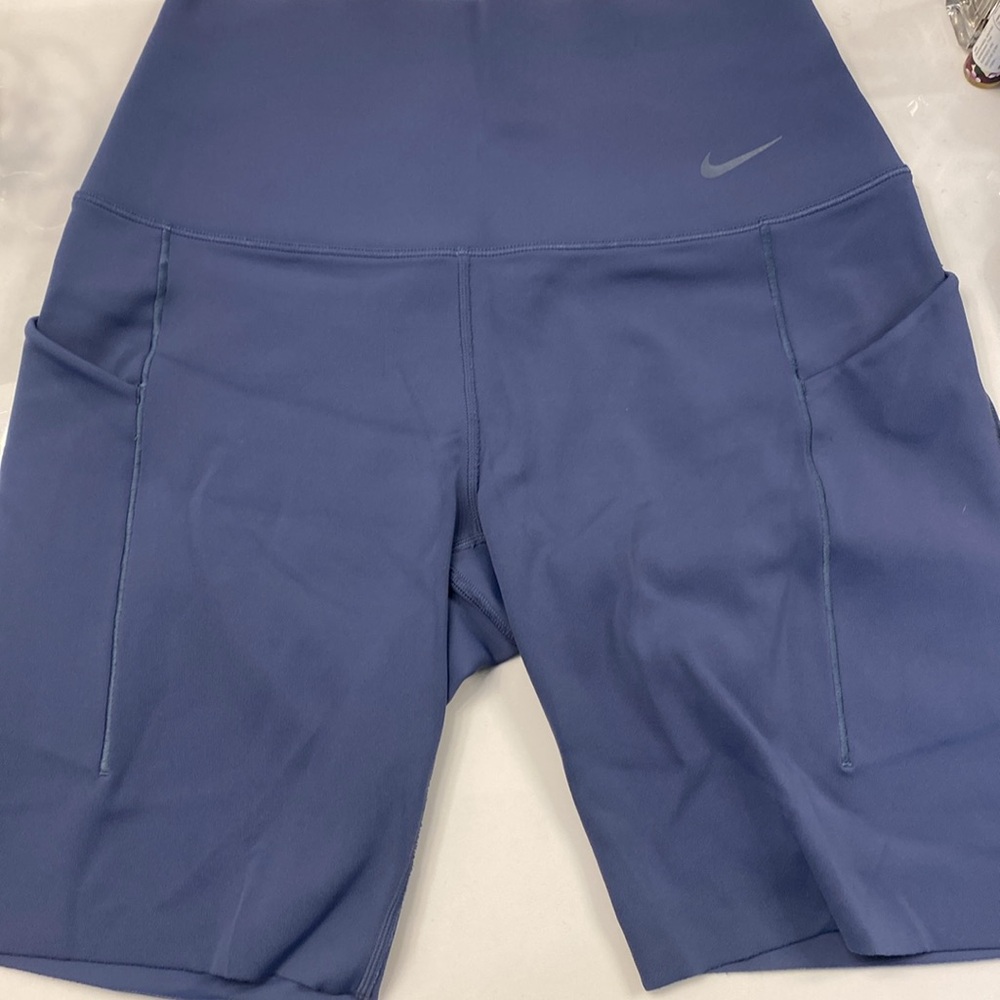 Nike Universa Shorts- Like New!!